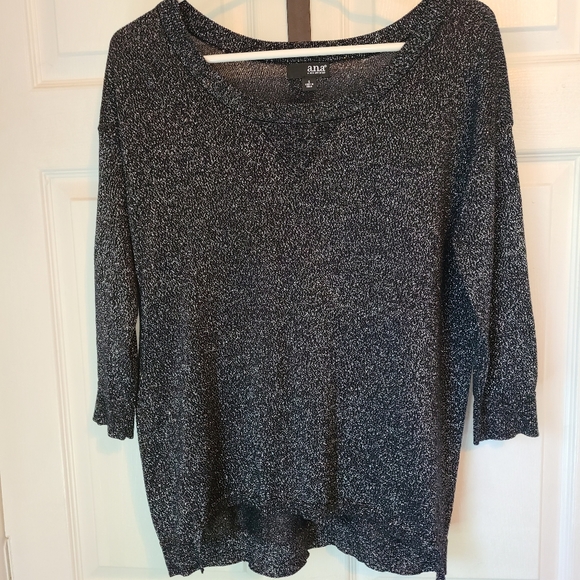 (1361) A New Approach (ANA) Woman's Crewneck Metallic Blouse, Small, Black - Picture 4 of 12